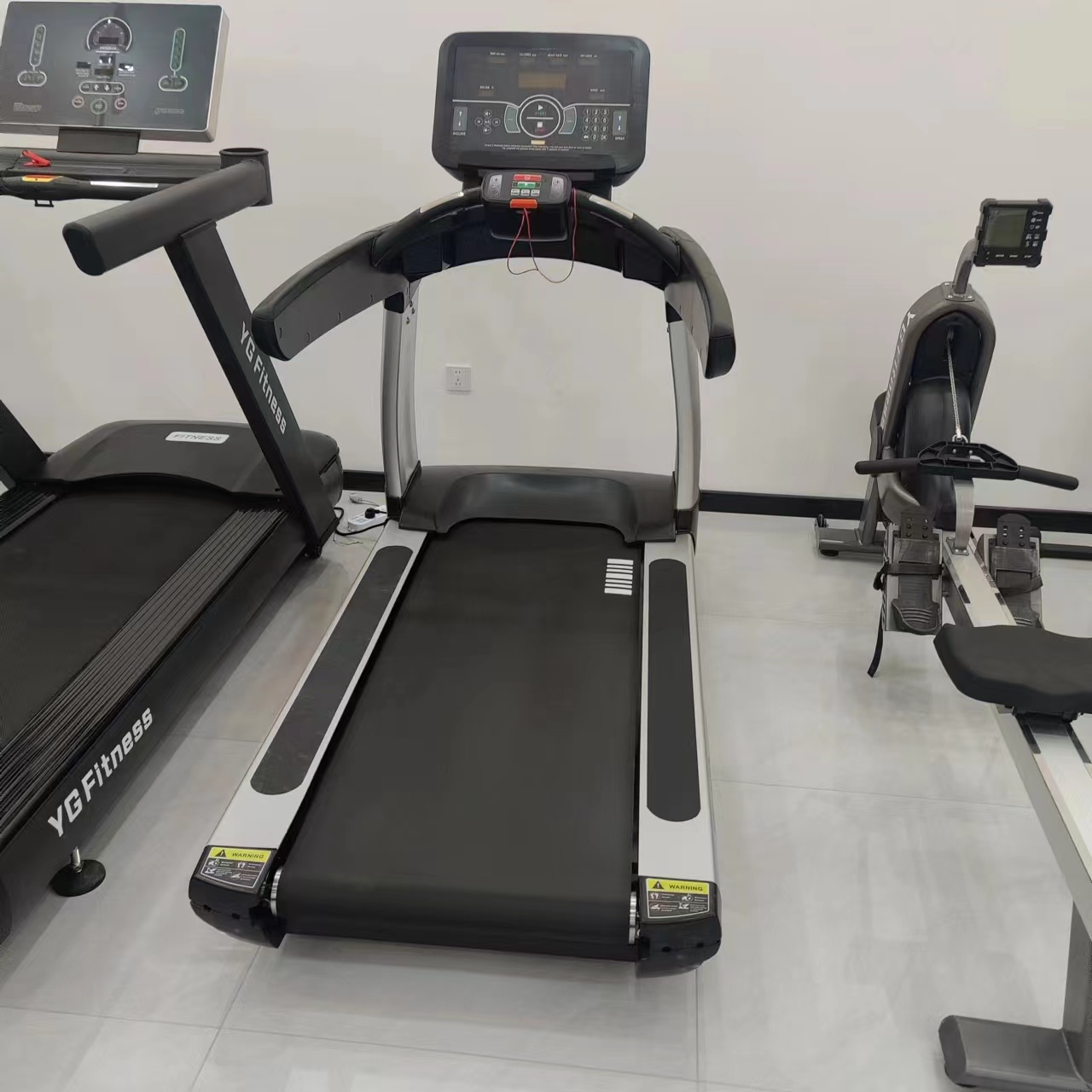 Gym Use Electric Treadmill 3 H - огляд і ціна High And Running Gear